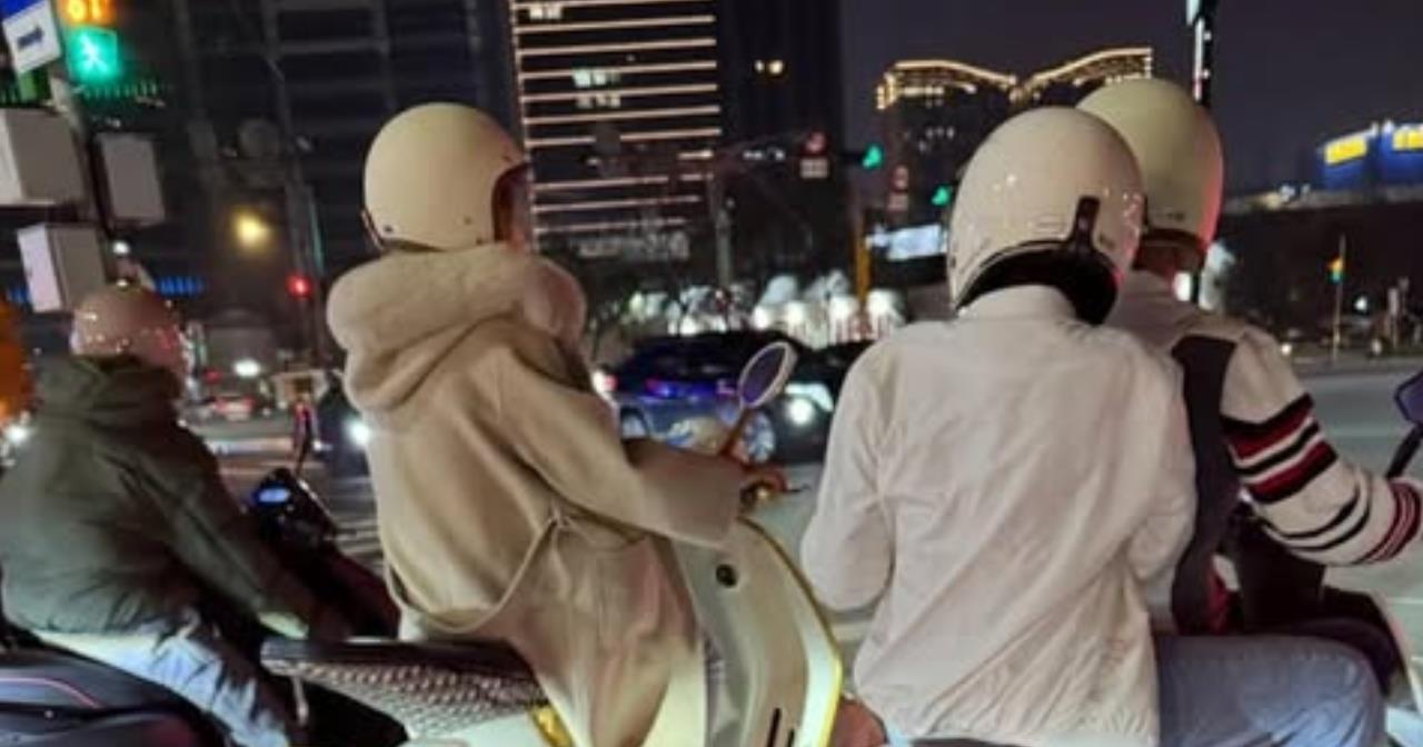 全球僅946輛！下班路上發現「限量貴婦機車」　內行一看曝光「超驚人價值」：是個狠人